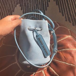 Brandon Blackwood Bucket Blue bag
